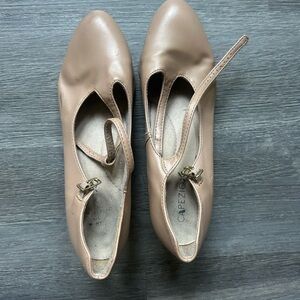 Capezio character shoes, Tan with a T strap.